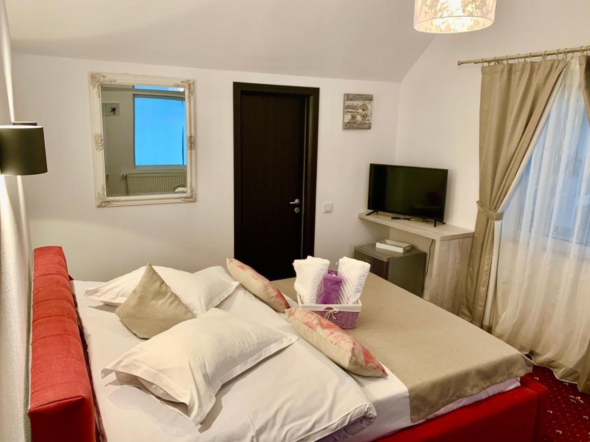 Anelisse Inn Moeciu De Sus Exteriör bild