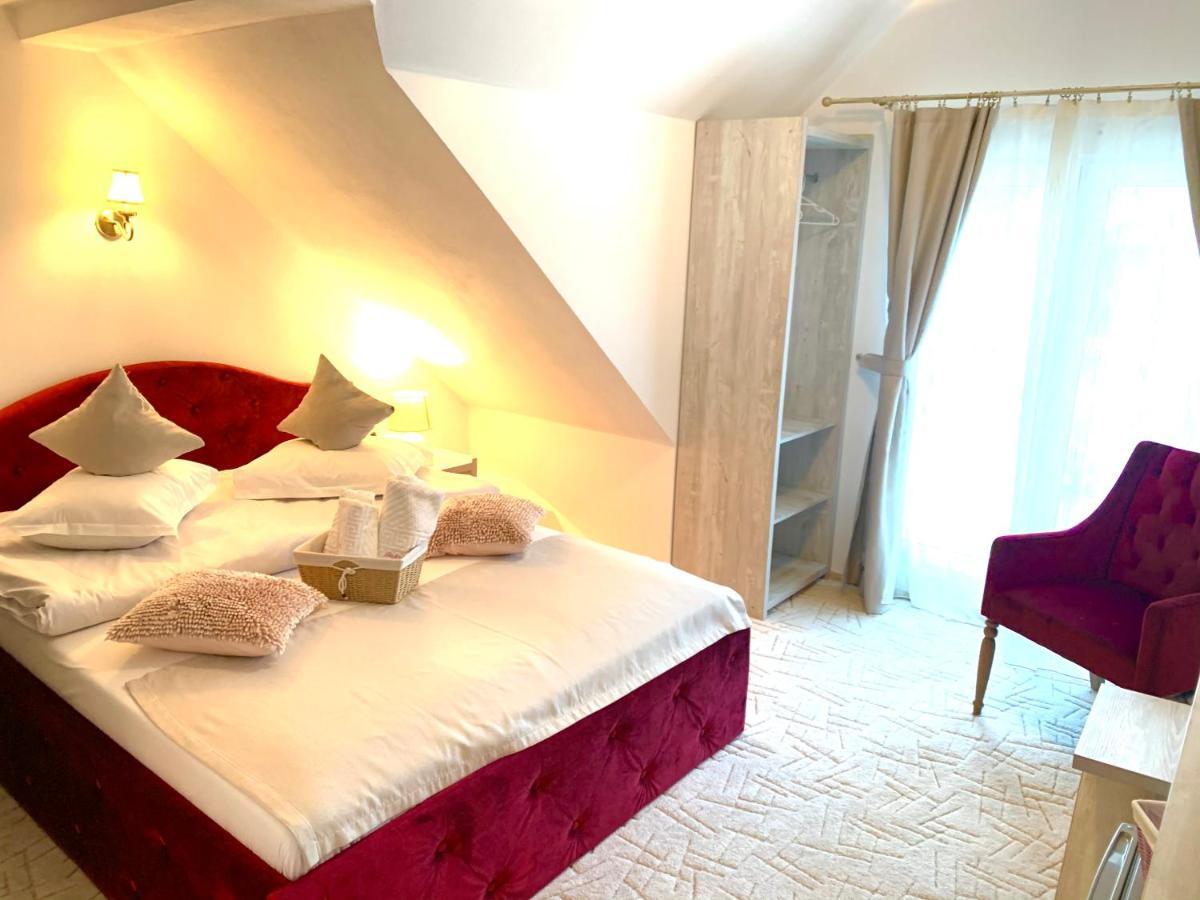 Anelisse Inn Moeciu De Sus Exteriör bild