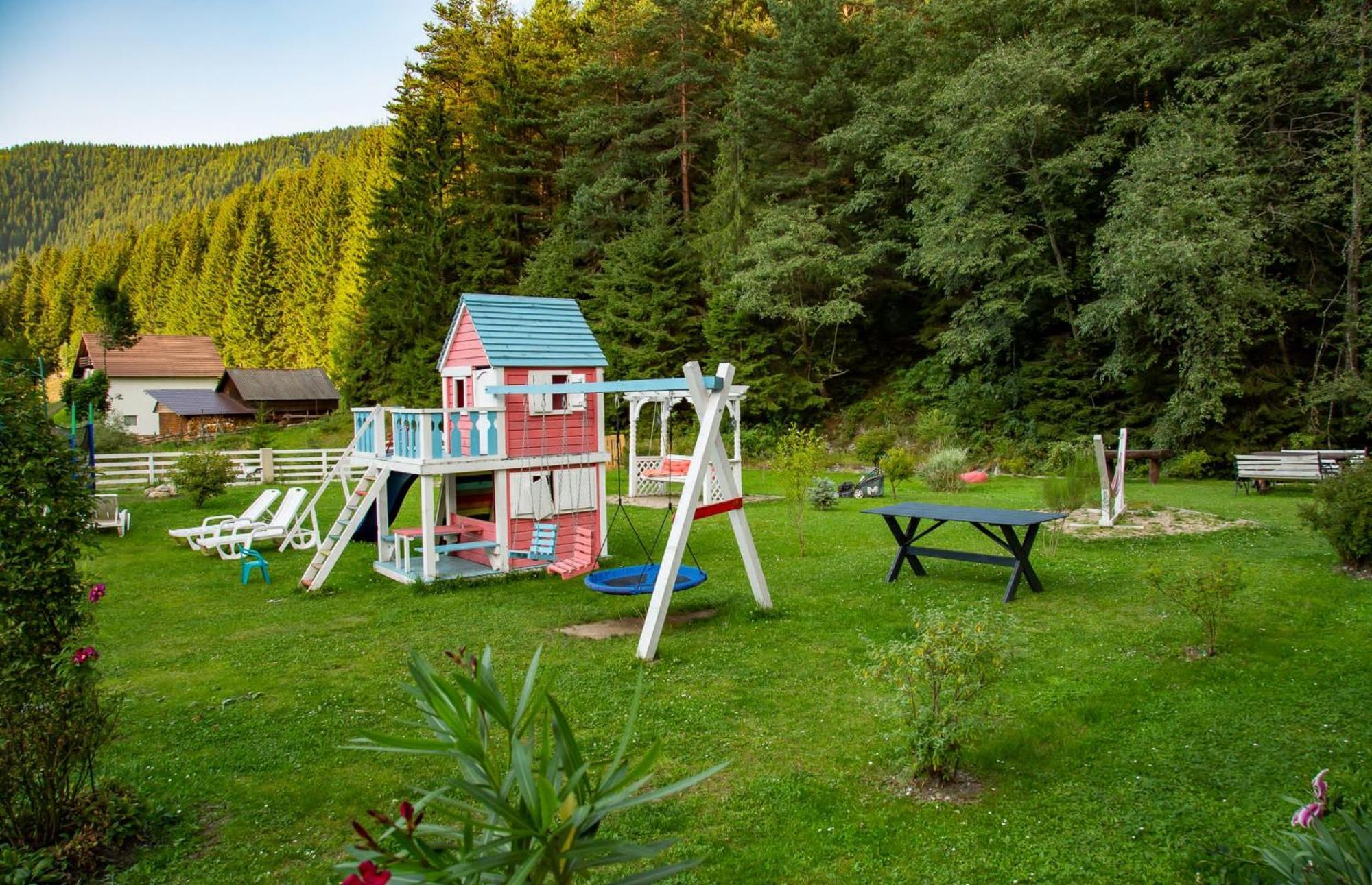 Anelisse Inn Moeciu De Sus Exteriör bild
